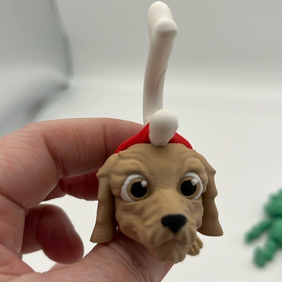 3D printed The Grinch and Max Fidget Toy Fun Collectible Stress Re… - Picture 2 of 3